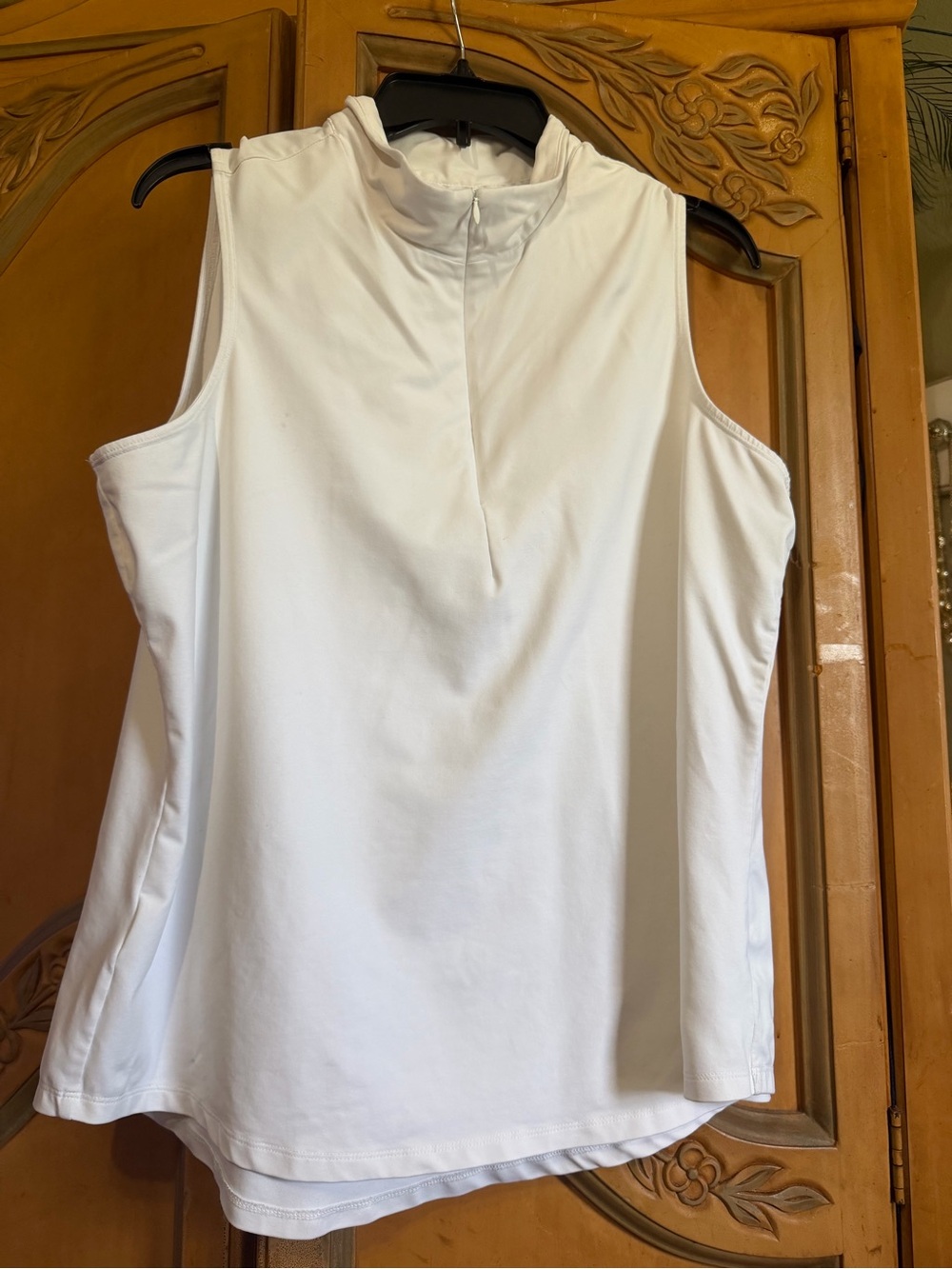 Tommy Bahama White Sleeveless Mock Neck Performance Tank